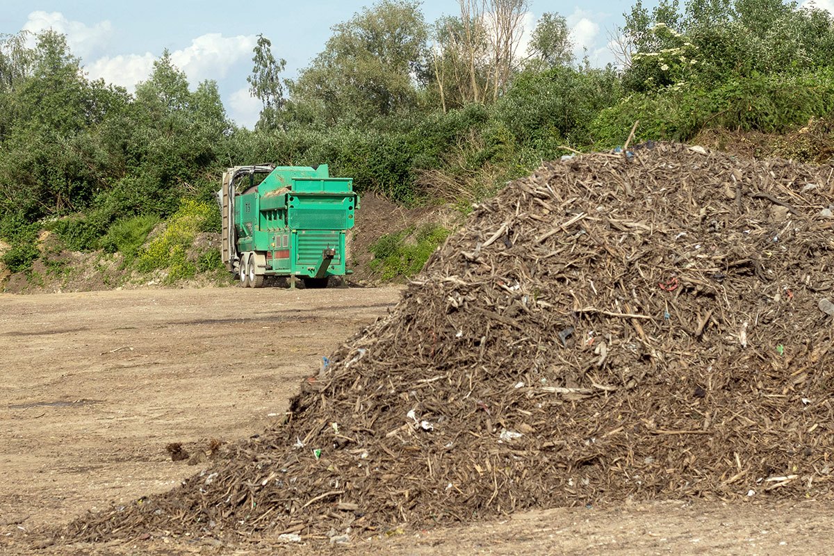 Siebüberlauf und Schredder / Grünschnitt